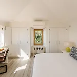 Casa Por Do Sal - Boutique Suites, Sea Views & Heated Pool