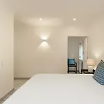 Casa Por Do Sal - Boutique Suites, Sea Views & Heated Pool *