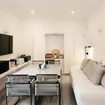 Вилла Casa Por Do Sal - Boutique Suites, Sea Views & Heated Pool *