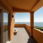 Villa Casa Por Do Sal - Boutique Suites, Sea Views & Heated Pool *