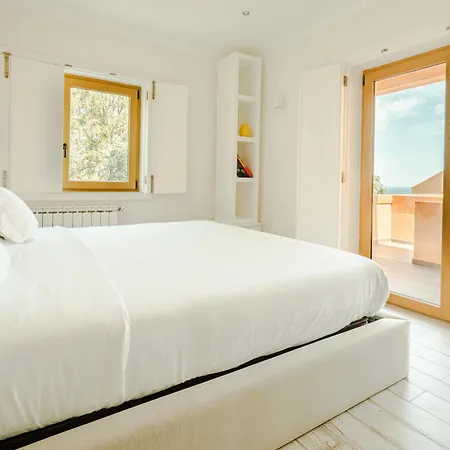 Вилла Casa Por Do Sal - Boutique Suites, Sea Views & Heated Pool Praia Da Luz