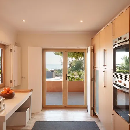 Villa Casa Por Do Sal - Boutique Suites, Sea Views & Heated Pool Luz