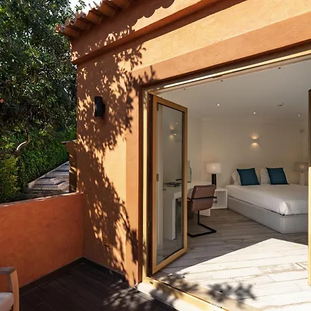 Villa Casa Por Do Sal - Boutique Suites, Sea Views & Heated Pool Luz