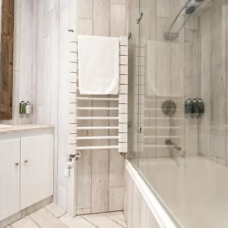 Casa Por Do Sal - Boutique Suites, Sea Views & Heated Pool Villa