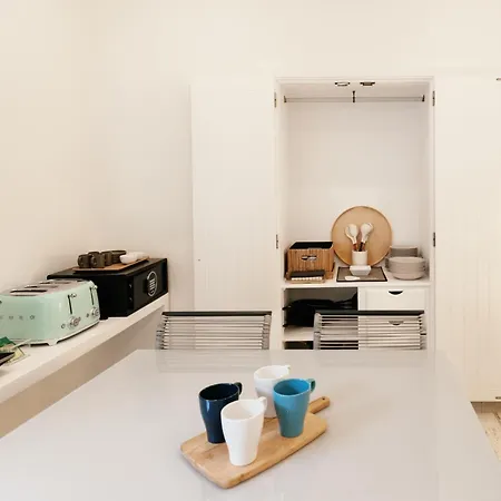 Villa Casa Por Do Sal - Boutique Suites, Sea Views & Heated Pool *