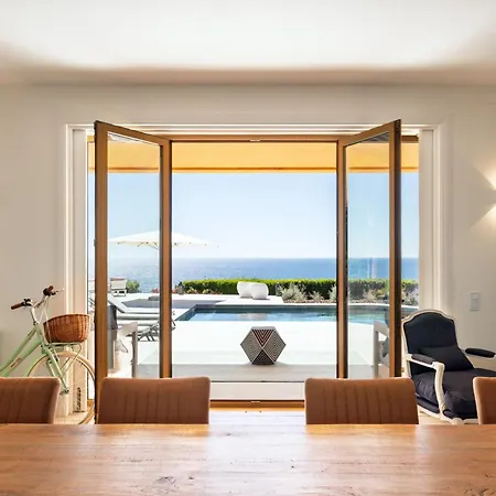 Casa Por Do Sal - Boutique Suites, Sea Views & Heated Pool Villa