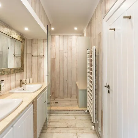 Casa Por Do Sal - Boutique Suites, Sea Views & Heated Pool Villa