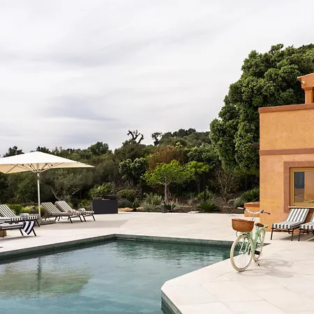 Casa Por Do Sal - Boutique Suites, Sea Views & Heated Pool Villa Luz