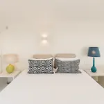 Casa Por Do Sal - Boutique Suites, Sea Views & Heated Pool * Luz