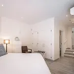 Villa Casa Por Do Sal - Boutique Suites, Sea Views & Heated Pool *