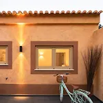 Casa Por Do Sal - Boutique Suites, Sea Views & Heated Pool * Luz
