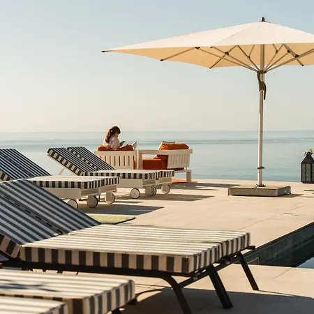 Casa Por Do Sal - Boutique Suites, Sea Views & Heated Pool