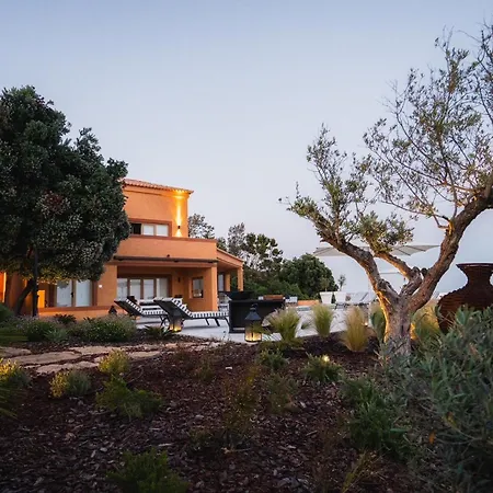 Casa Por Do Sal - Boutique Suites, Sea Views & Heated Pool Luz
