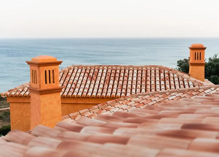 Vila Casa Por Do Sal - Boutique With Heated Pool & Sea Views