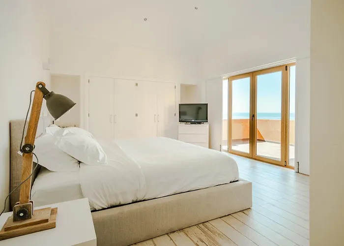 Casa Por Do Sal - Boutique With Heated Pool & Sea Views * Luz