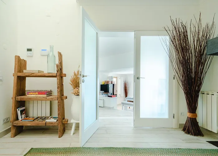 Casa Por Do Sal - Boutique With Heated Pool & Sea Views Vila