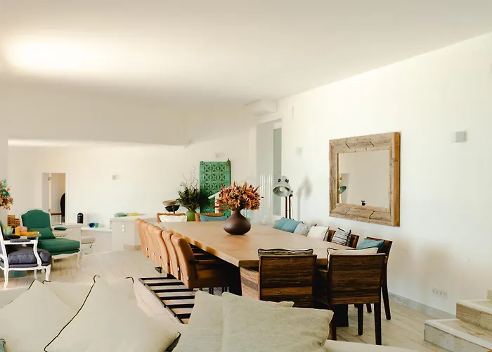 Vila Casa Por Do Sal - Boutique With Heated Pool & Sea Views Luz
