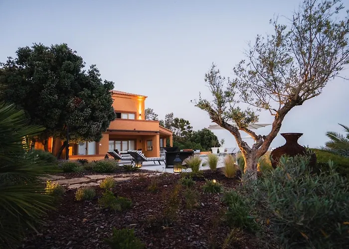 Casa Por Do Sal - Boutique With Heated Pool & Sea Views Luz