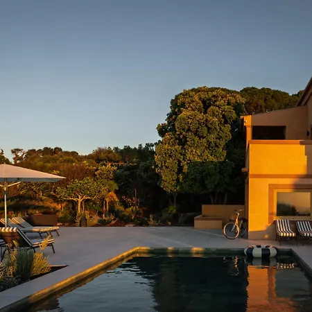 Casa Por Do Sal - Boutique Suites, Sea Views & Heated Pool *