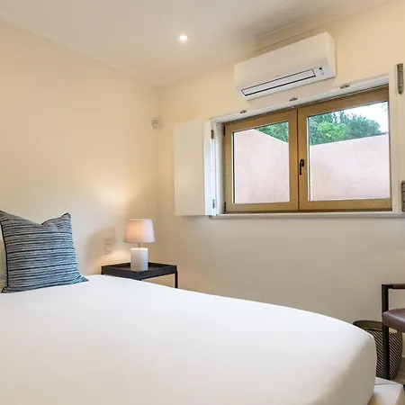 Villa Casa Por Do Sal - Boutique Suites, Sea Views & Heated Pool *