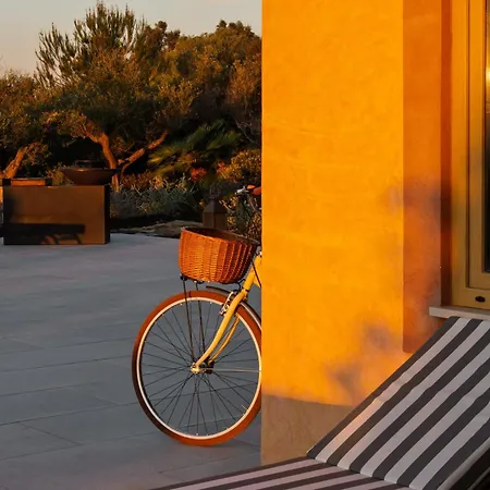 Villa Casa Por Do Sal - Boutique Suites, Sea Views & Heated Pool