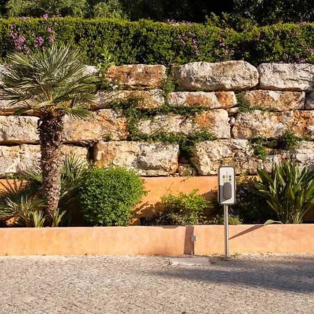 Casa Por Do Sal - Boutique Suites, Sea Views & Heated Pool *
